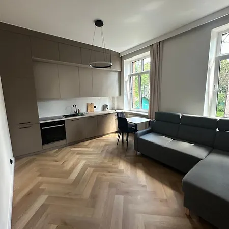 Mieszkanie Stylowy Zadbany Parking Parter *