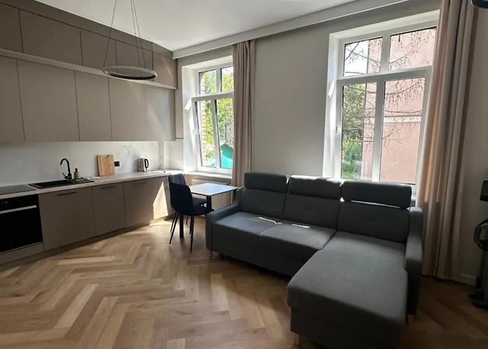 Mieszkanie Stylowy Zadbany Parking Parter Lägenhet